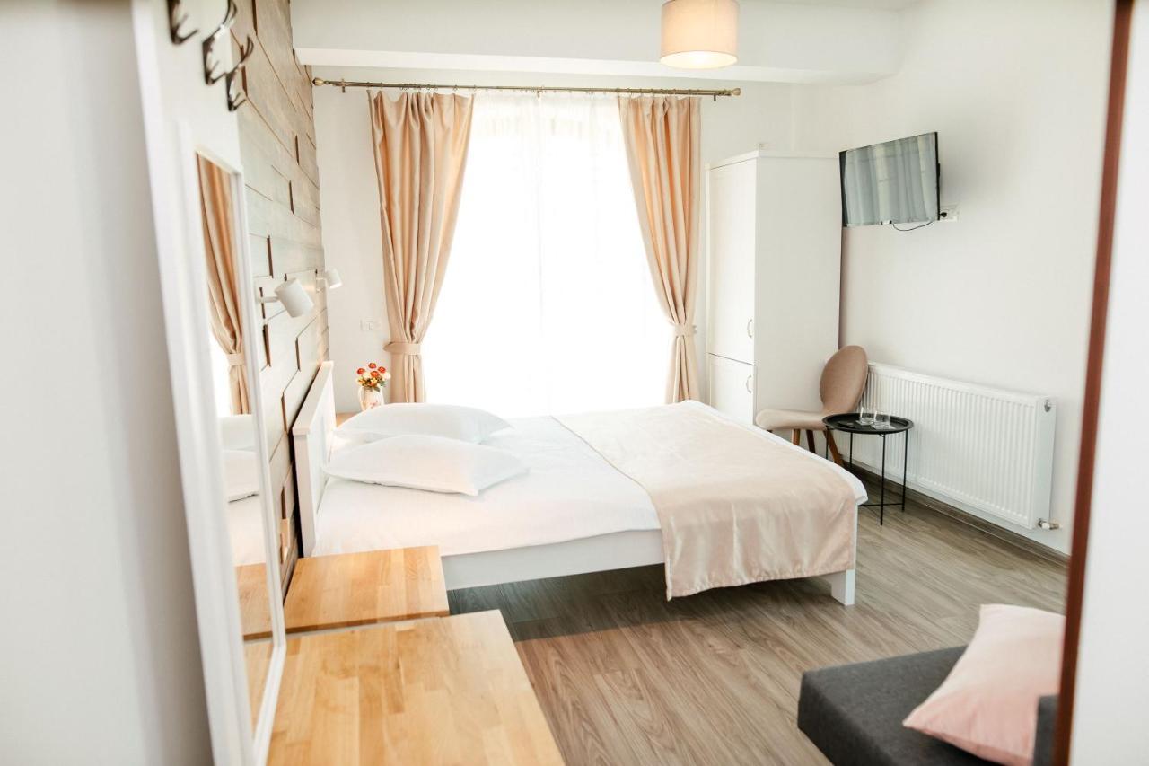 מלון סטאציונה קלימטריקה סמבטה Casa Iarina מראה חיצוני תמונה